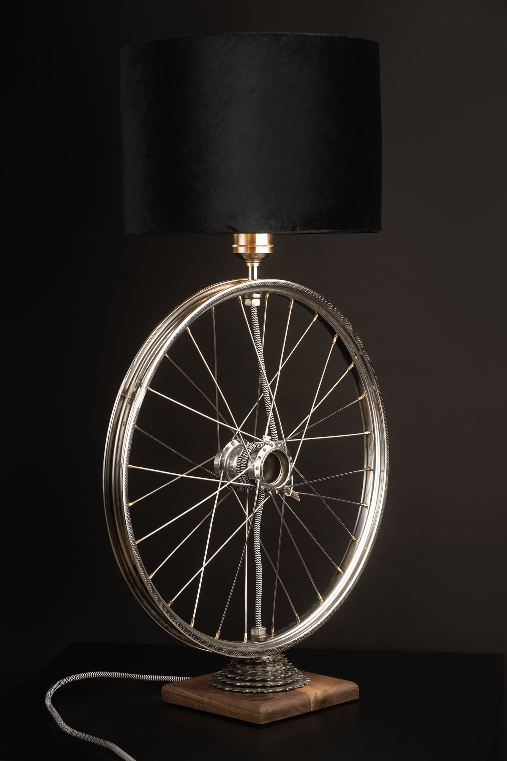 Egyedi lámpa – bicikli, kerék, elforgatva – RAPTor Design