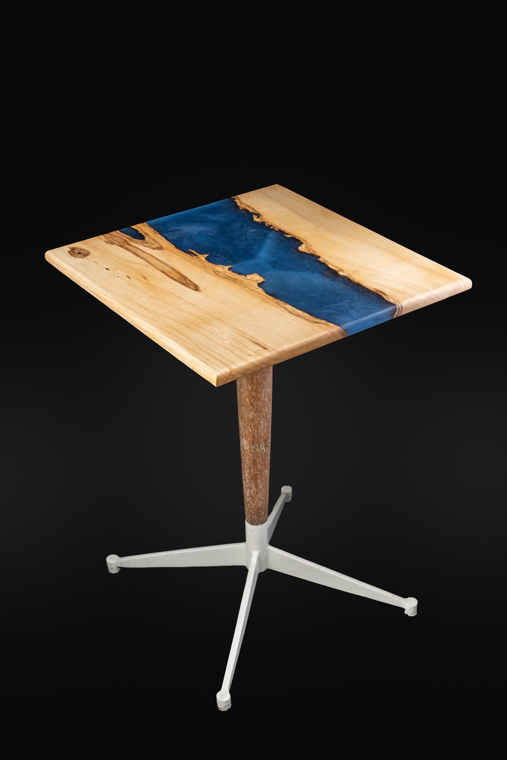 Epoxy – egyedi asztal, fa, kék – RAPTor Design